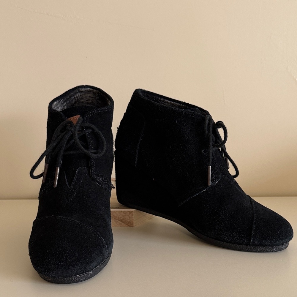 Toms Women’s Desert Wedge Bootie (discontinued)